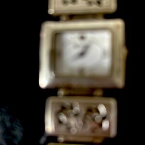 Brighton Elegant Gold Smartwatch